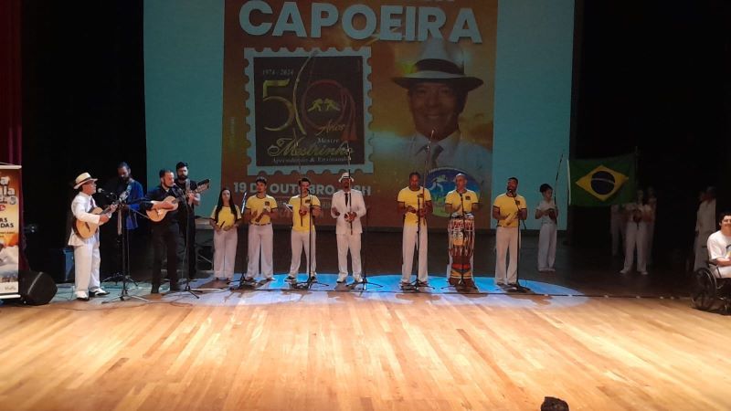 Apresentação musical em homenagem ao Mestre Mestrinho